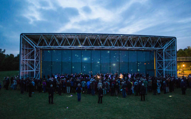 Picture of NNF15 show 'The Observatory', the crowd watch The Voice Project Choir singing.