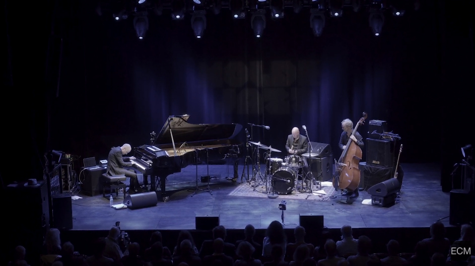 Video thumbnail: Tord Gustavsen Trio onstage